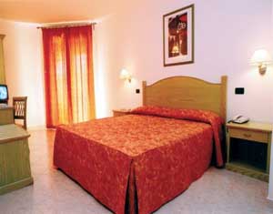Double with private facilities (shower), and breakfast